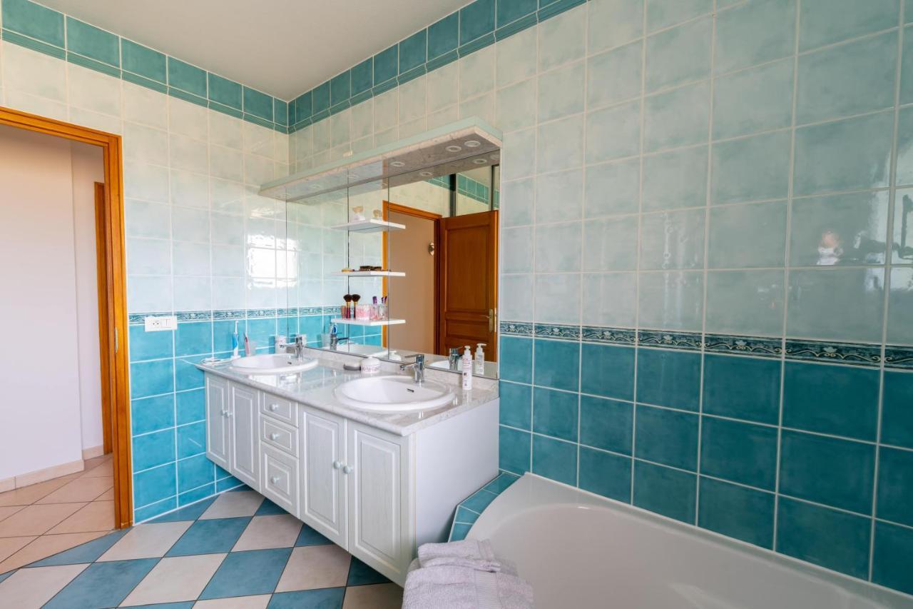 Privee De 12m² Dans Maison Toute Equipee Privatunterkunft